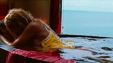 Blake Lively bathtub sex