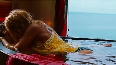 Blake Lively bathtub sex