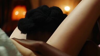 Emma Stone And Suzy Bemba Lesbians
