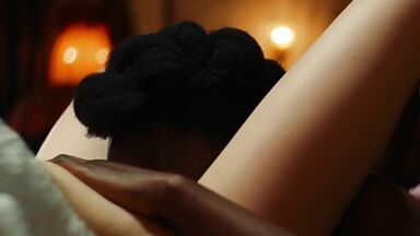 Emma Stone And Suzy Bemba Lesbians
