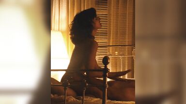 Alison Brie cowirgl sex in GLOW