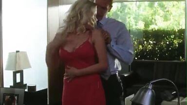 Kissing Scarlett