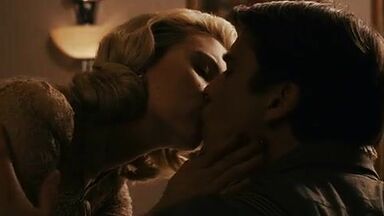 Scarlett Johansson sexy in The Black Dahlia