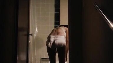Scarlett Johansson sexy in The Black Dahlia