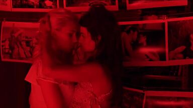 Scarlett Johansson Sexy in Vicky Cristina Barcelona