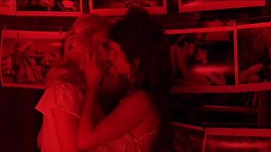 Scarlett Johansson Sexy in Vicky Cristina Barcelona