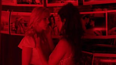 Scarlett Johansson Sexy in Vicky Cristina Barcelona