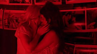 Scarlett Johansson Sexy in Vicky Cristina Barcelona