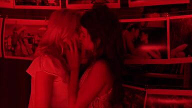 Scarlett Johansson Sexy in Vicky Cristina Barcelona