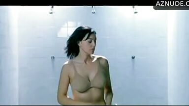 Monica Bellucci naked in Agents Secrets