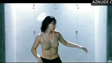 Monica Bellucci naked in Agents Secrets