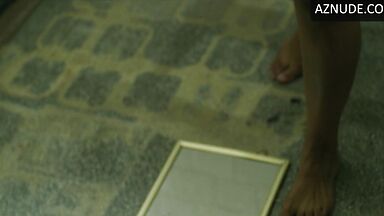 Naruna Costa undressed in Brotherhood