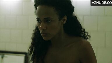 Naruna Costa undressed in Brotherhood