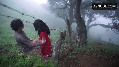 El Jardin De Relojes best scenes