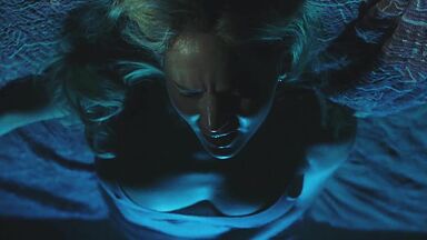 Jennifer Lawrence solo scene