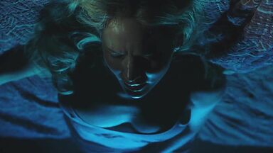 Jennifer Lawrence solo scene
