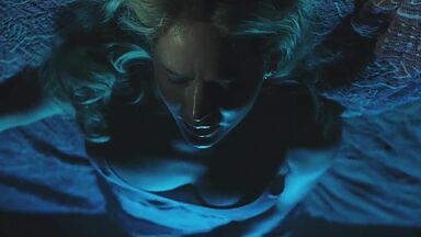 Jennifer Lawrence solo scene