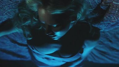 Jennifer Lawrence solo scene