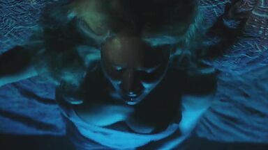 Jennifer Lawrence solo scene