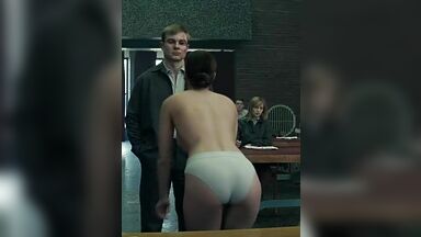 Jennifer Lawrence showing ass