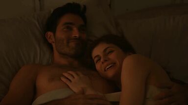 Alexandra Daddario naked in Can You Keep a Secret (2019)