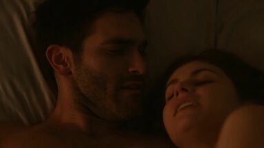 Alexandra Daddario naked in Can You Keep a Secret (2019)