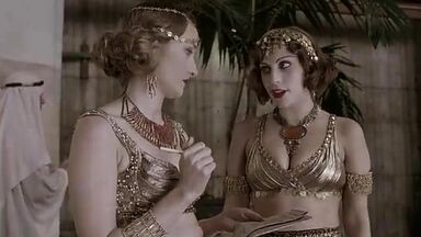 Lady Gag, Alexandra Daddario naked in American Horror Story  (2015)