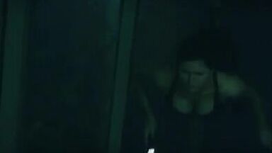 Alexandra Daddario sexy in San Andreas (2015)
