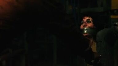 Alexandra Daddario sexy in Texas Chainsaw (2013)