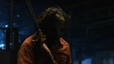 Alexandra Daddario sexy in Texas Chainsaw (2013)