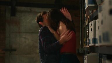 Alexandra Daddario, Kimiko Glenn, Sunita Mani hot in Can You Keep a Secret (2019)
