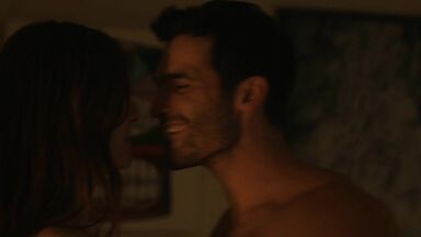 Alexandra Daddario, Kimiko Glenn, Sunita Mani hot in Can You Keep a Secret (2019)