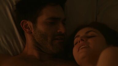 Alexandra Daddario, Kimiko Glenn, Sunita Mani hot in Can You Keep a Secret (2019)