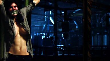 Alexandra Daddario hot Texas Chainsaw 3D (2013)