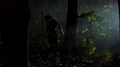 Alexandra Daddario hot Texas Chainsaw 3D (2013)