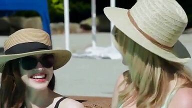 Alexandra Daddario, Kate Upton sexy in The Layover