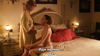Lesbic threesome