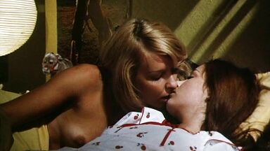 Vintage lesbic teen scene