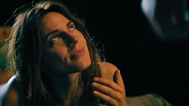 Antje Traue nude in Konig der Raben