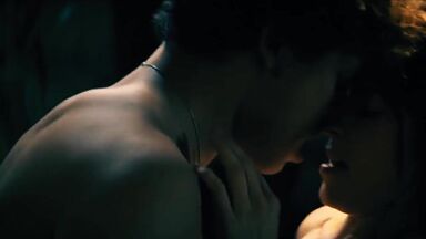 Antje Traue nude in Konig der Raben