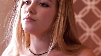 Showing her bust