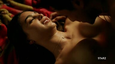 Melissa Barrera in Vida (2018)