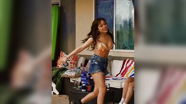 Jenna Ortega hot
