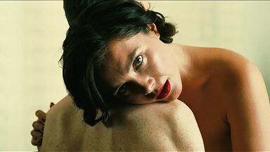 Florence Pugh nude in Oppenheimer