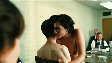 Florence Pugh nude in Oppenheimer