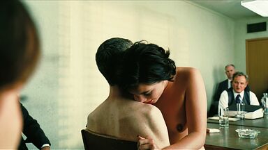 Florence Pugh nude in Oppenheimer