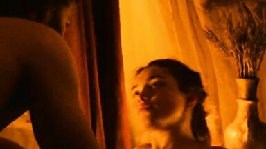 Florence Pugh sexy in Outlaw King (2018)