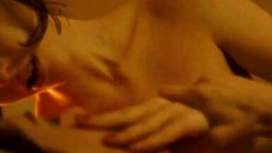 Margaret Qualley And Aubrey Plaza kissing