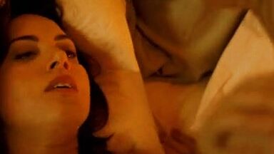 Margaret Qualley And Aubrey Plaza kissing
