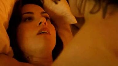 Margaret Qualley And Aubrey Plaza kissing
